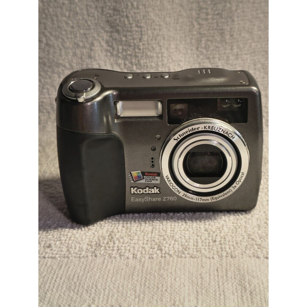Kodak EasyShare Z760 6.1MP Digital Camera Bundle w Charging Dock Cables TESTED